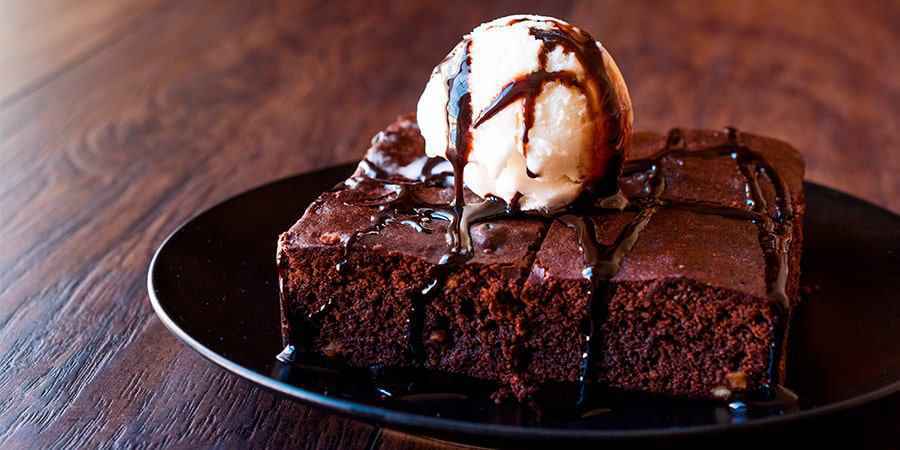 brownie de chocolate com sorvete