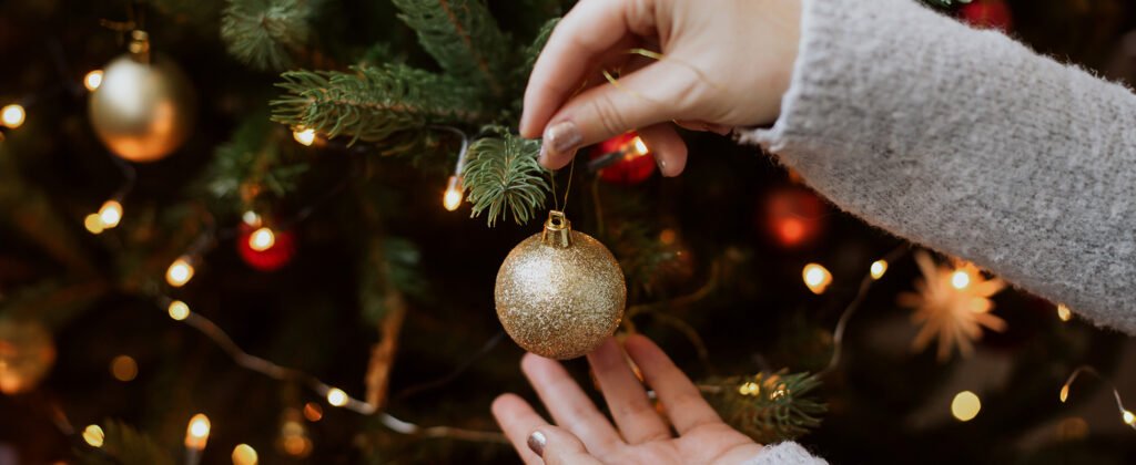 Decore sua casa e prepare as surpresas para o Natal